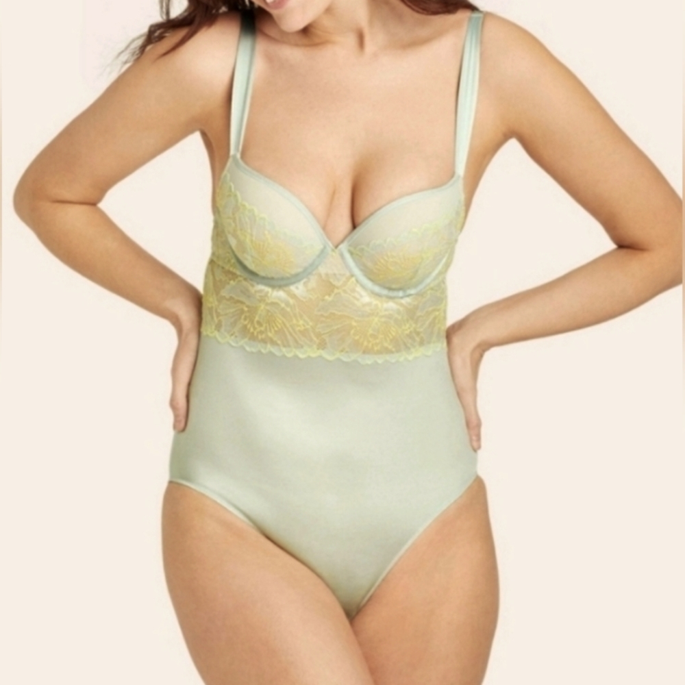 Auden Intimates XL size, New